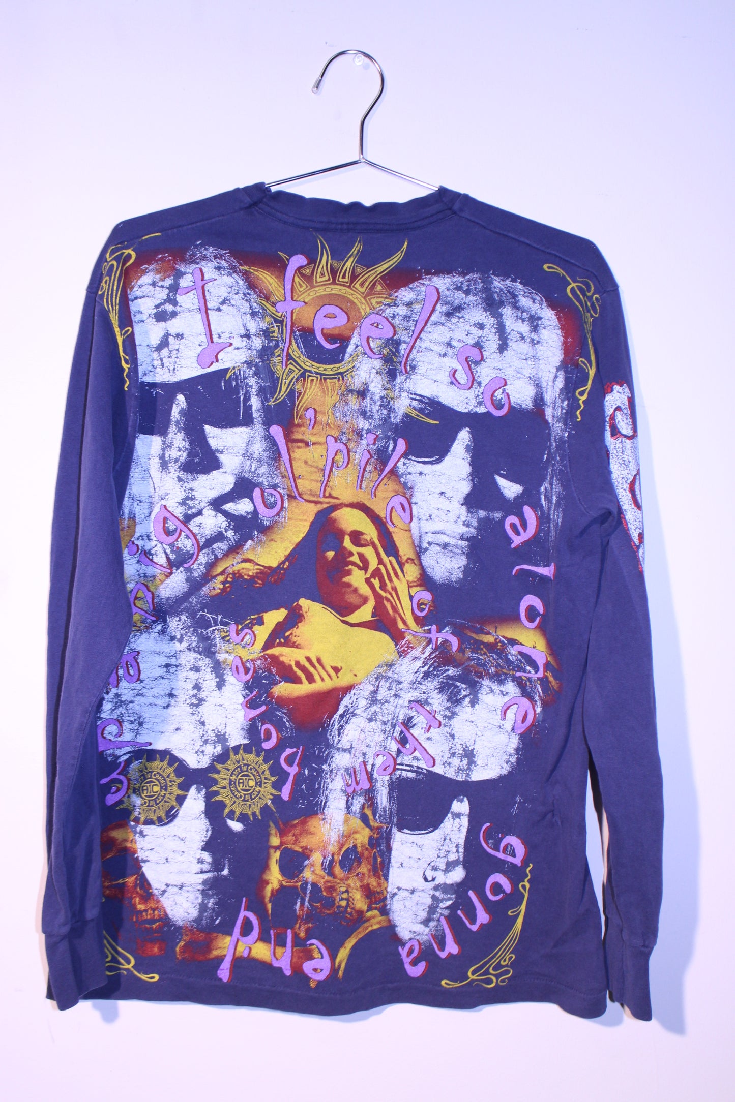 A.I.C on vintage BVD longsleeve faded NAVY tee (M)