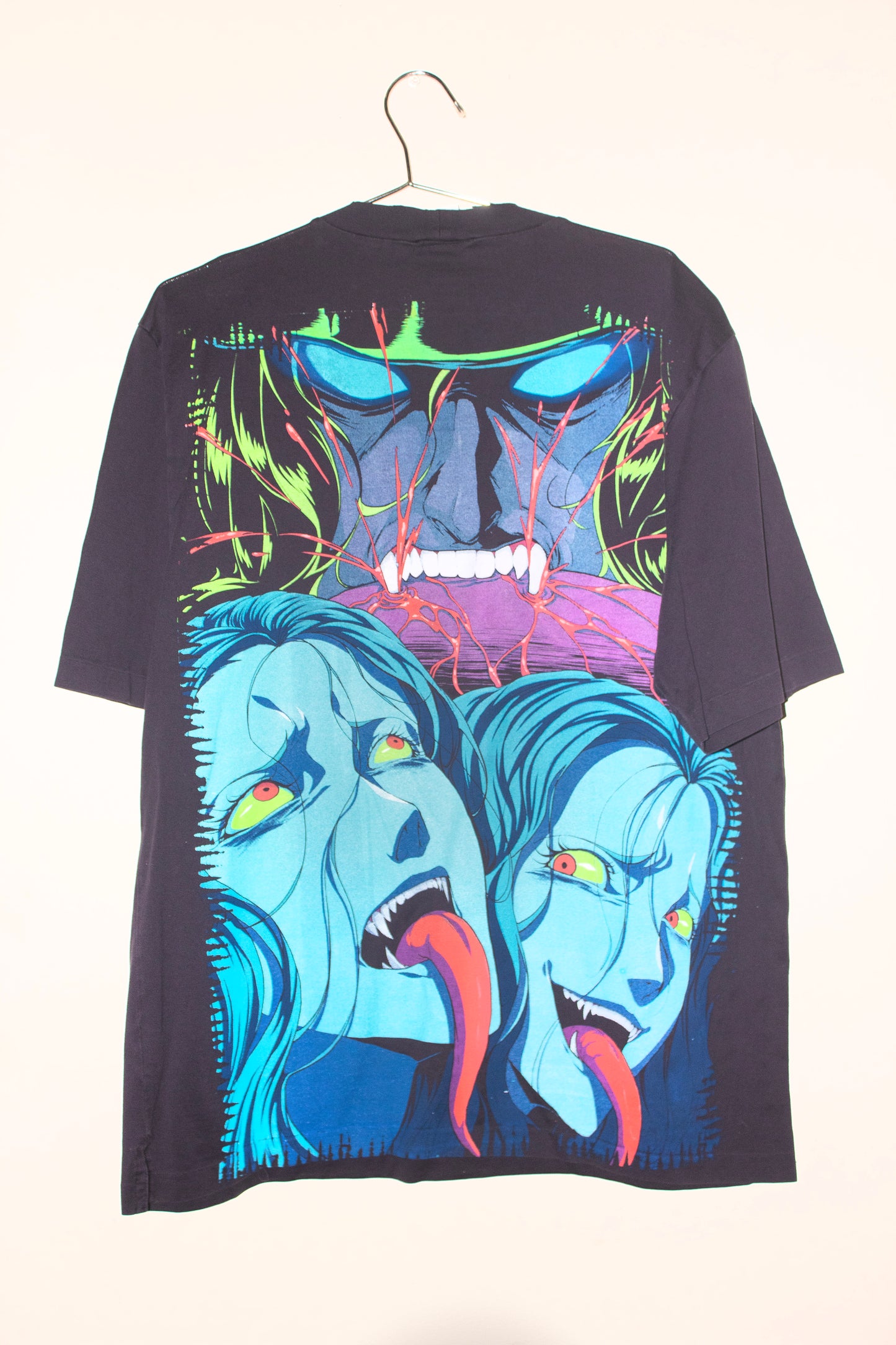 Vampire Hunter D on vintage tee (XL)