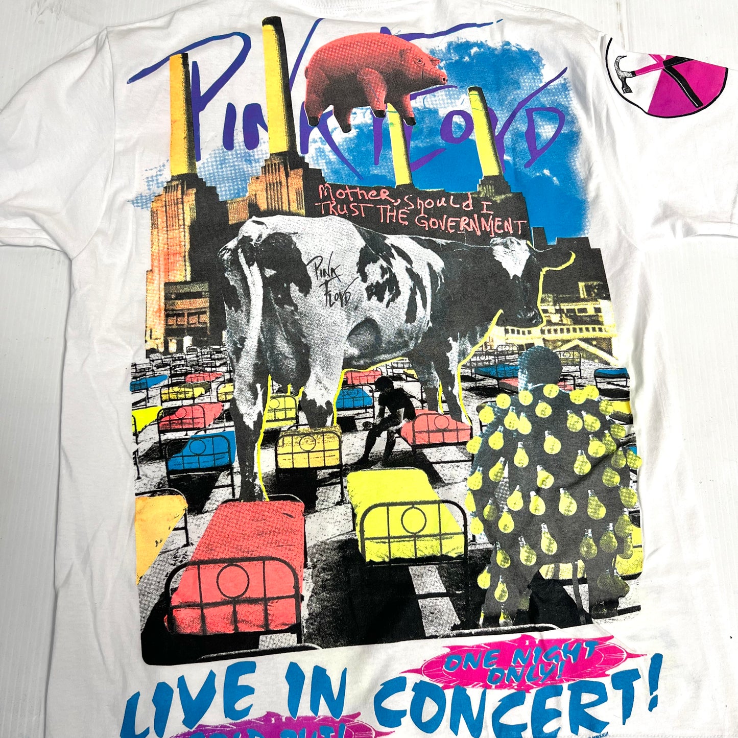 *White* Pink Floyd LIVE in concert Orig. fan art shirt