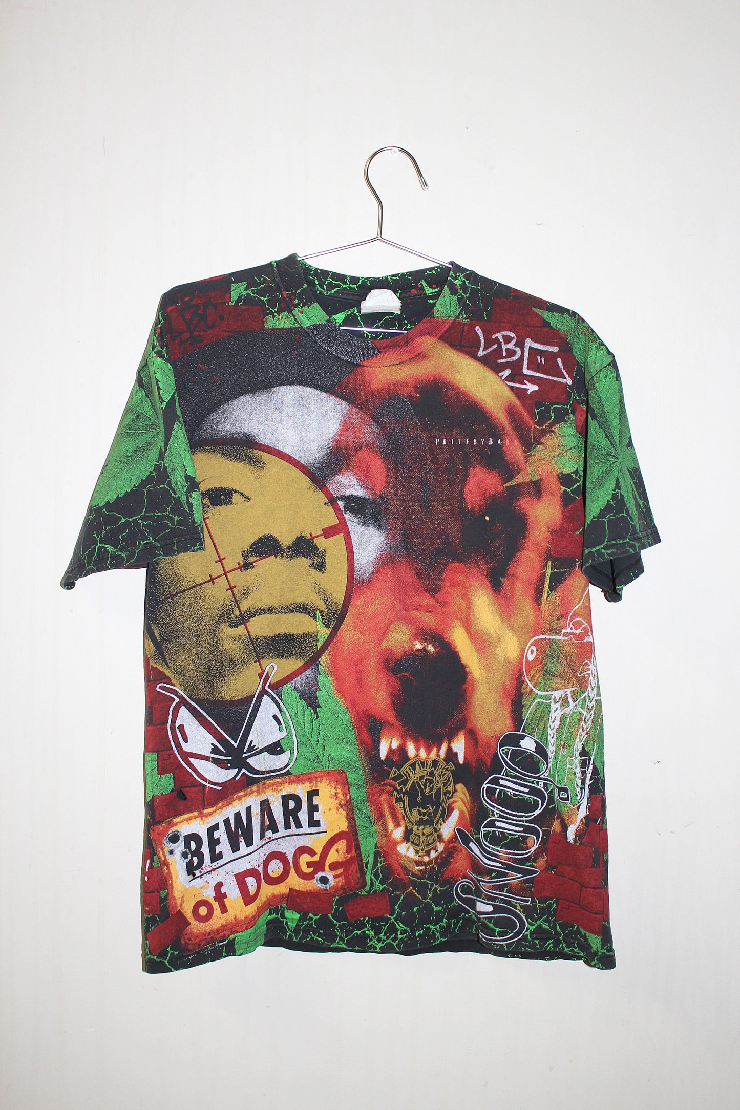 Snoop Dogg on 90's Eras Hanes Heavyweight Tag (L)