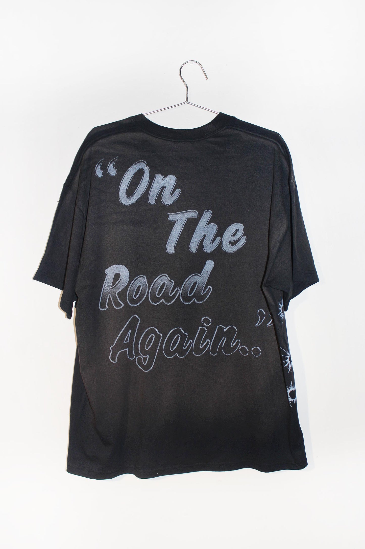 Distressed Willie Nelson on vintage Jerzees tee (XXL)