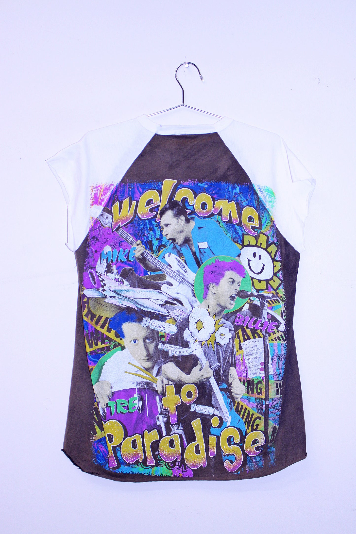 Green Day on faded cut off raglan (L)