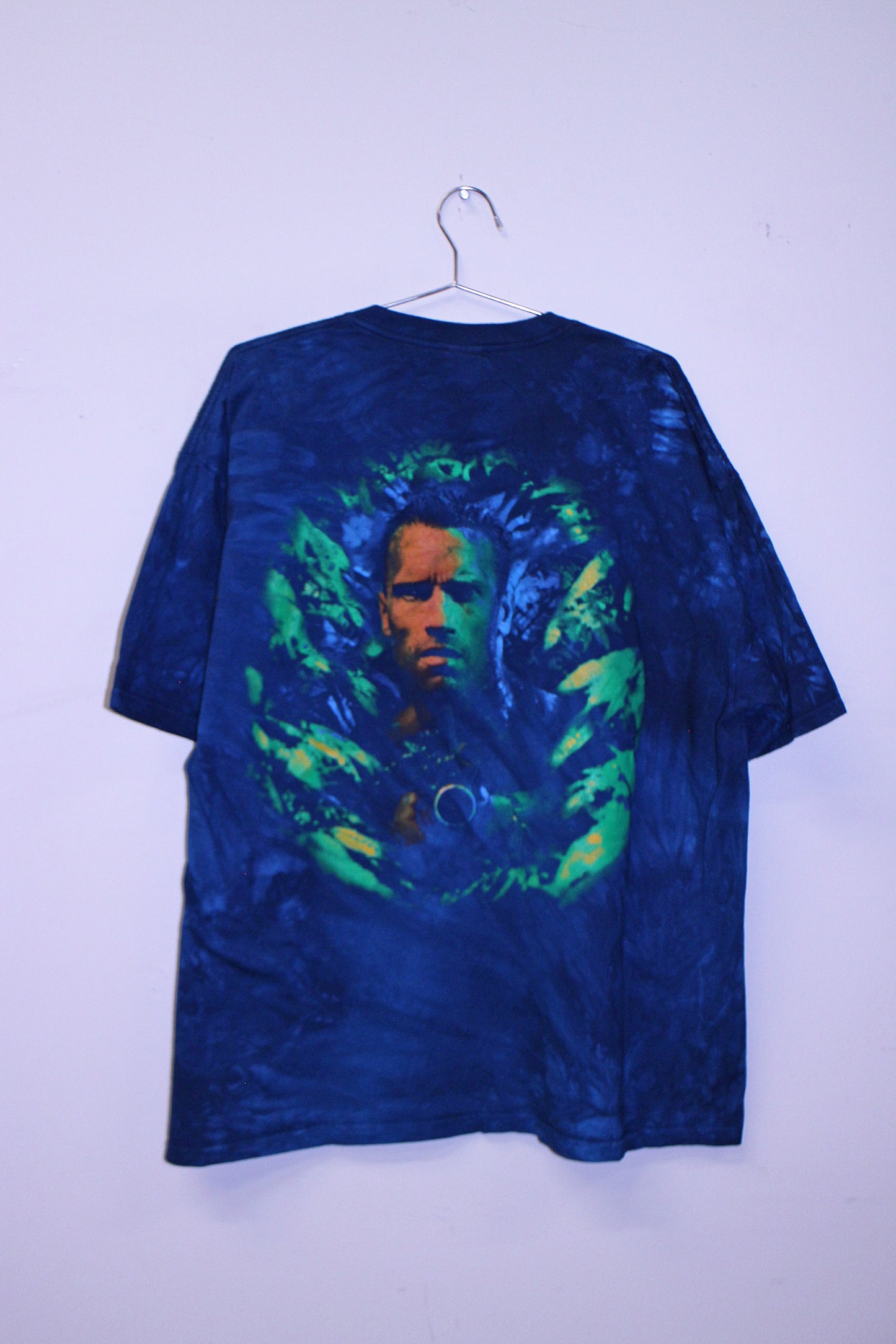 Predator on tye-dye y2k Gildan (XXL)