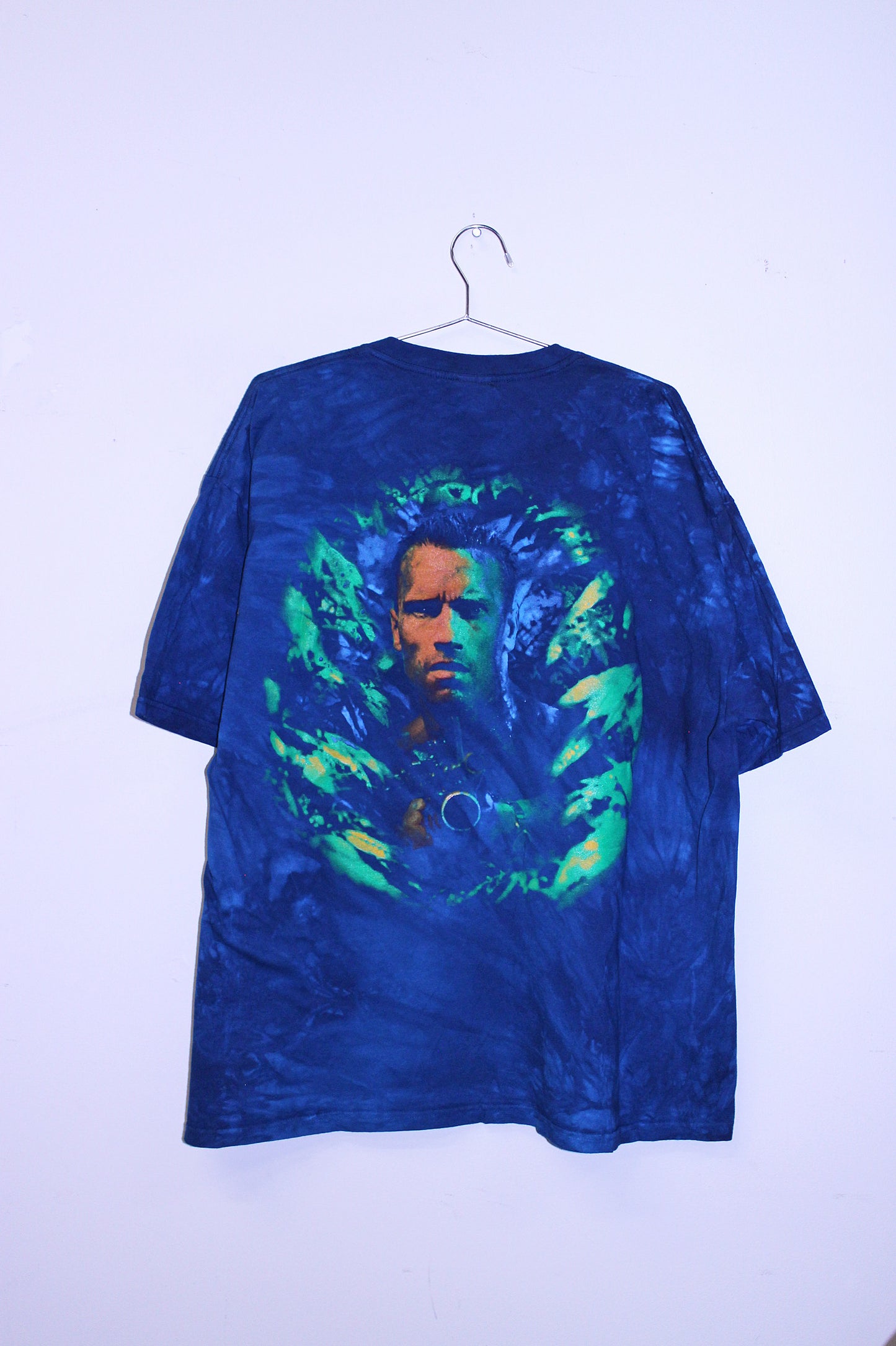 Predator on tye-dye y2k Gildan (XXL)