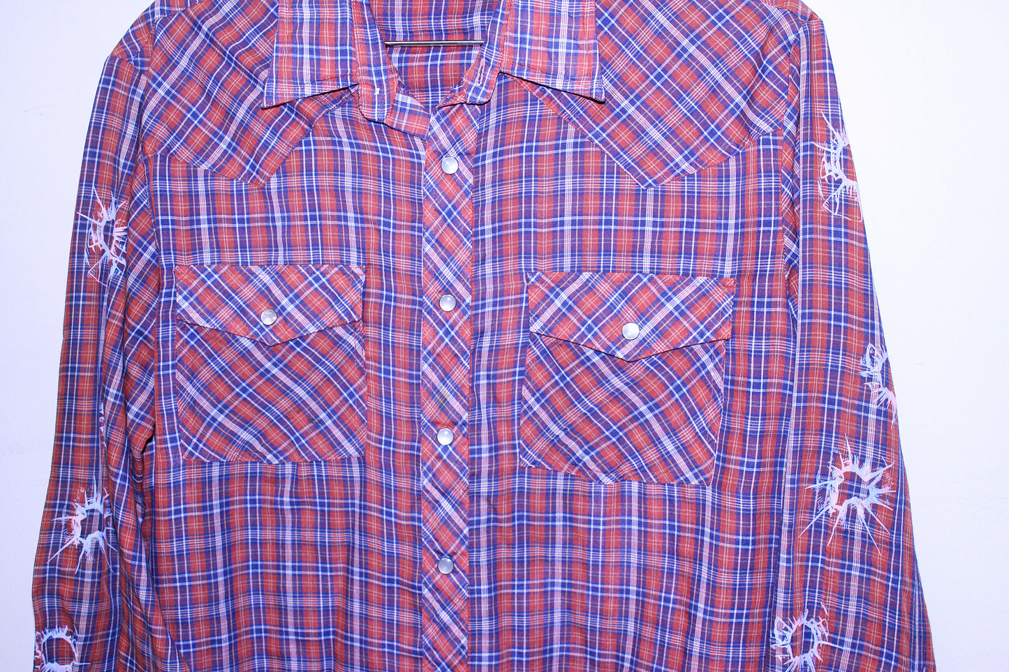 Willie on thin CS&CO western pearl snap button up (L)