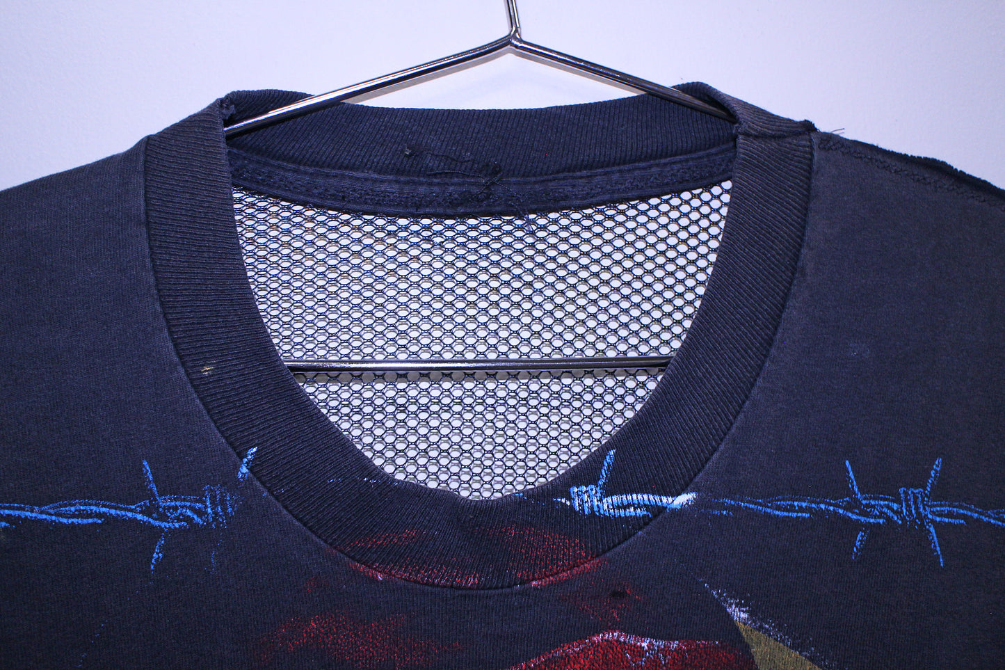 Willie Back-less mesh tee