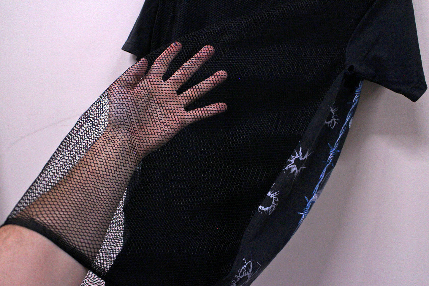 Willie Back-less mesh tee