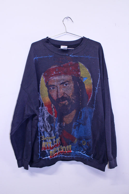 Willie Nelson on faded black well worn y2k Gildan sweatshirt  (XXXL)